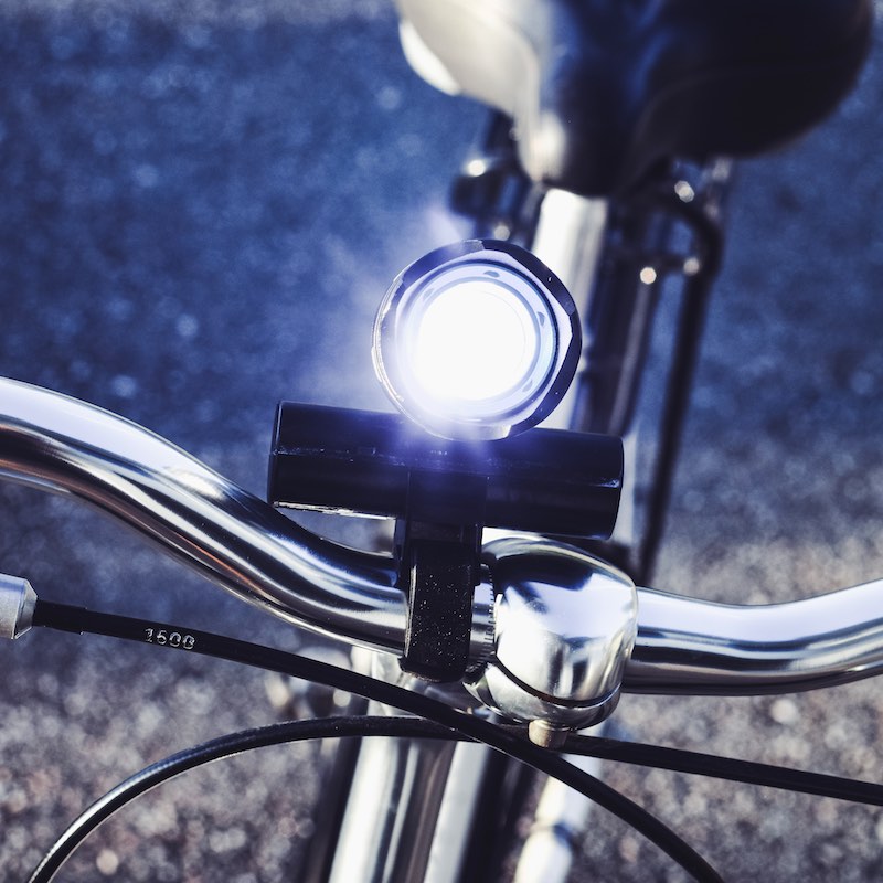Leistungsstarkes Fahrradlicht (USB-Aufladung)